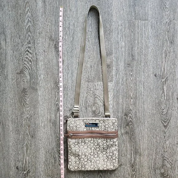 Calvin Klein CK Logo Crossbody Bag Beige Brown Multi Pocket Organizer NWOT - Picture 11 of 12
